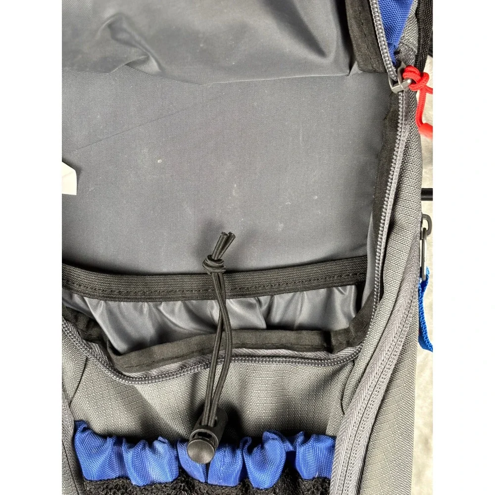 Swiss Gear‎ Hydration Pack Backpack Blue Gray Lightweight Hiking Camping